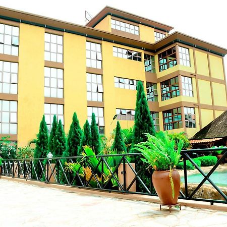 Kim Hotel Кигали Экстерьер фото