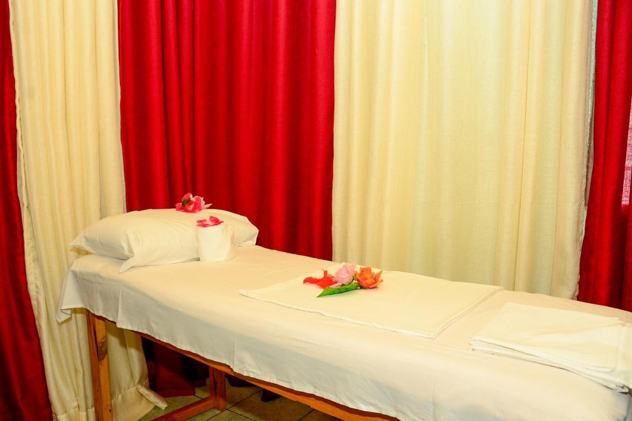 Kim Hotel Кигали Экстерьер фото