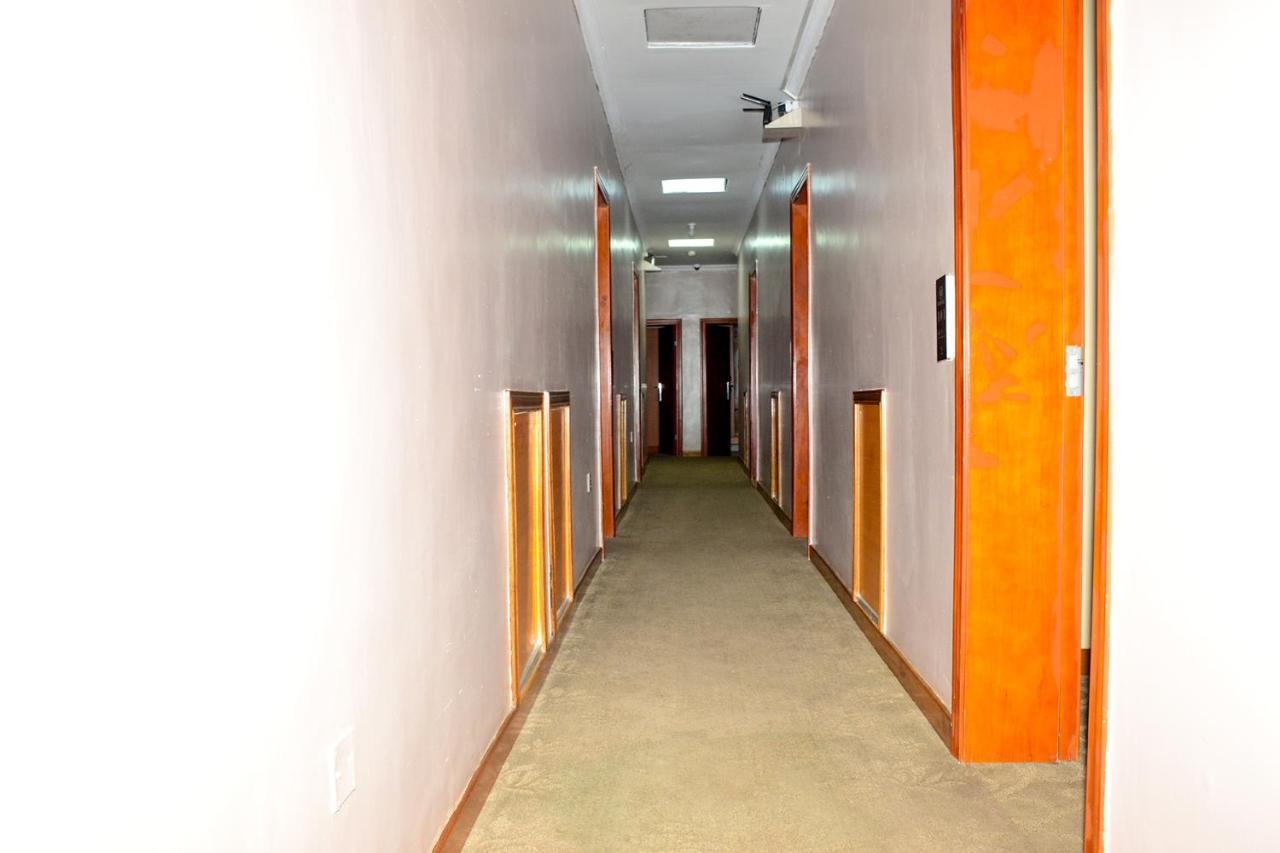 Kim Hotel Кигали Экстерьер фото